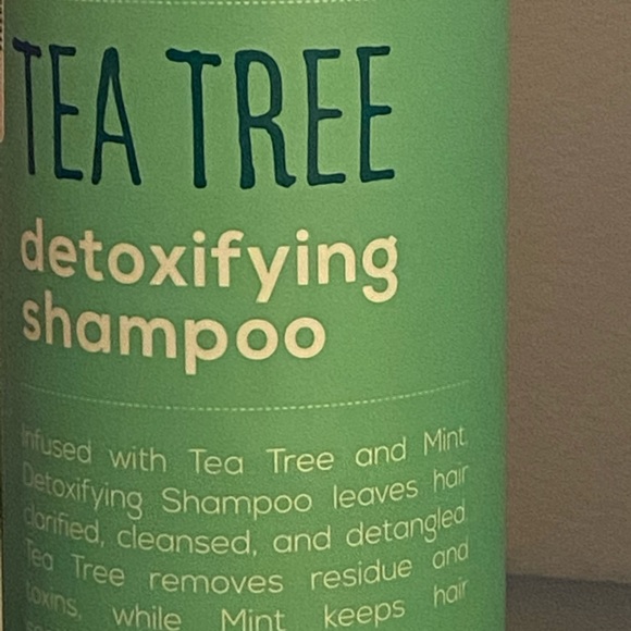 Pierre’s Apothecary Tea Tree Shampoo - Picture 3 of 5